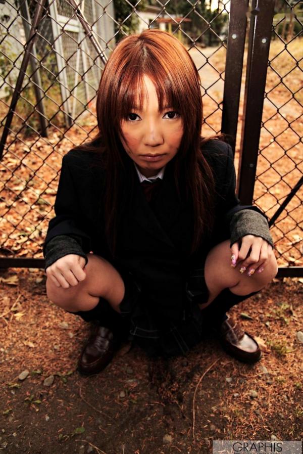    Graphis_大塚ひな/大冢雏《es》校服制服写真_清新校园风格_户外落叶唯美写真第16张图片