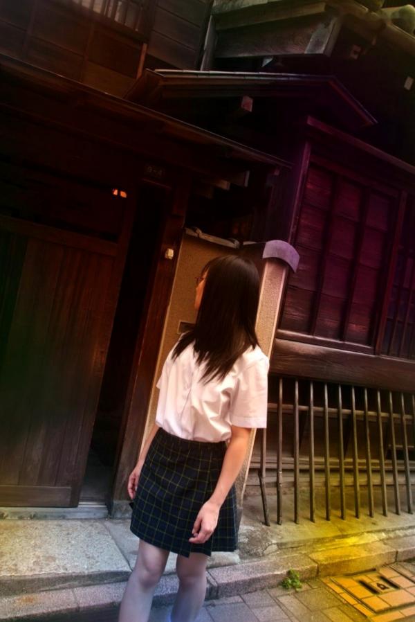    Graphis_恋野恋《Eanadu Hath Come》写真集：精选唯美和服、清纯校服与治愈系少女风，记录邻家女孩灵动瞬间第4张图片