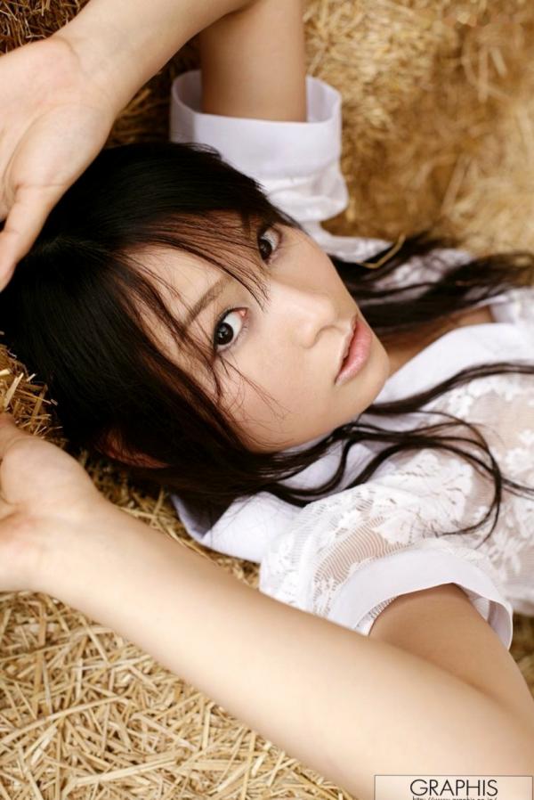   Graphis美女模特美花ぬりぇ(Mika Nurie)清新私房写真，居家纯白针织衫诱惑演绎第26张图片