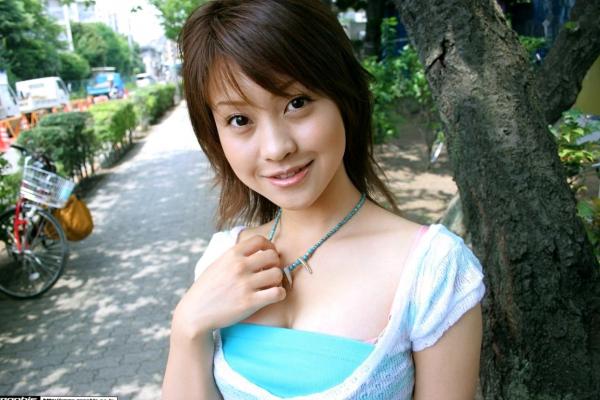    Graphis_Ayumi Motomura 元村あゆみ 甜美可人室内比基尼与户外清纯街拍写真[24P]第2张图片