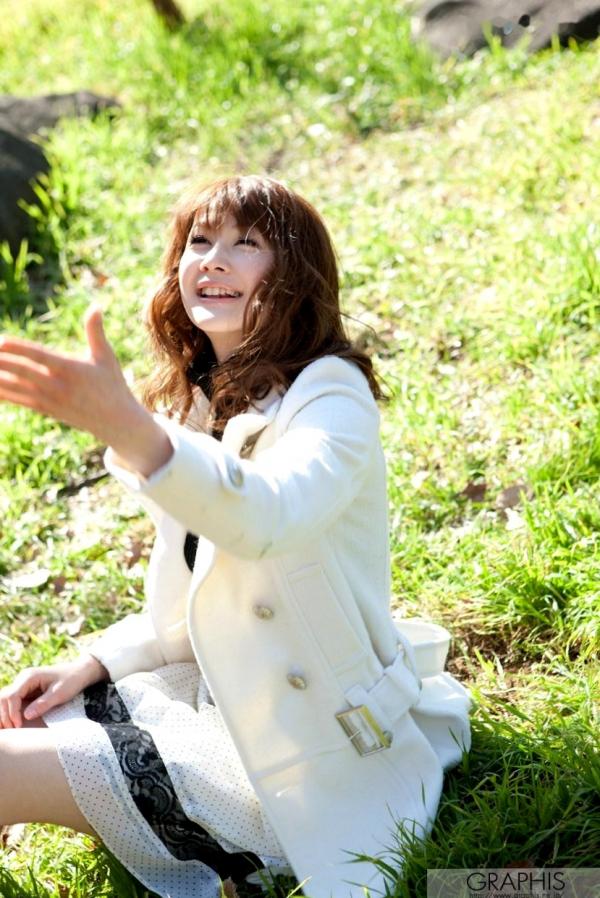    Graphis 桐原エリカ Erika Kirihara 初脱ぎ娘浴室湿身与私房系列写真集第3张图片