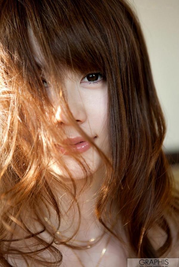    Graphis 桐原エリカ Erika Kirihara 初脱ぎ娘浴室湿身与私房系列写真集第23张图片