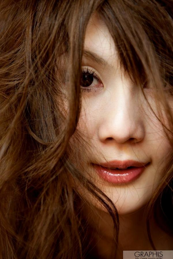    Graphis 桐原エリカ Erika Kirihara 初脱ぎ娘浴室湿身与私房系列写真集第32张图片
