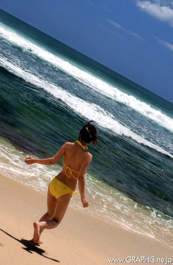    Graphis 妃乃ひかり/妃乃光《Afternoon Listless》比基尼泳装写真，夏日泳池湿身诱惑，清新甜美私房照 [40P]第15张图片