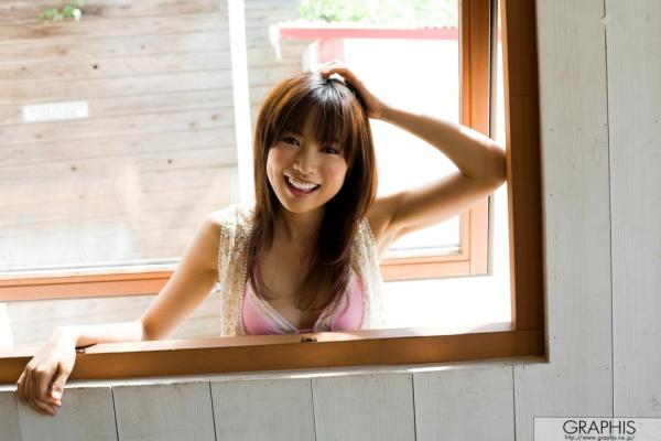    Graphis_伊东遥《Look!》Gals写真集，清新海滩比基尼与私房居家内衣，日本女神的甜美性感诱惑第3张图片