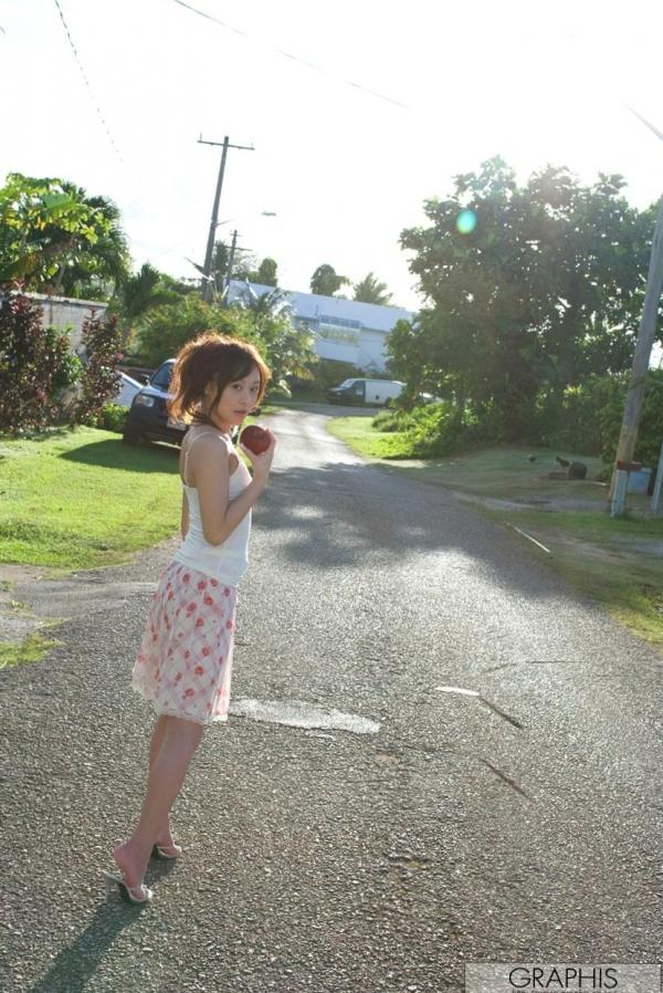    Graphis精选：日本清纯女神吉原美那(Mina Yoshihara)初出镜唯美写真私房集第1张图片