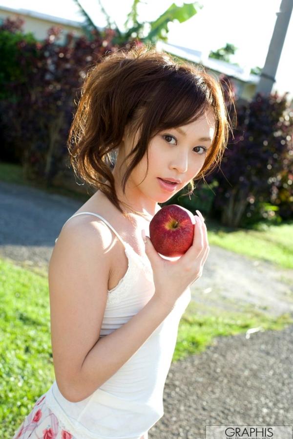    Graphis精选：日本清纯女神吉原美那(Mina Yoshihara)初出镜唯美写真私房集第2张图片