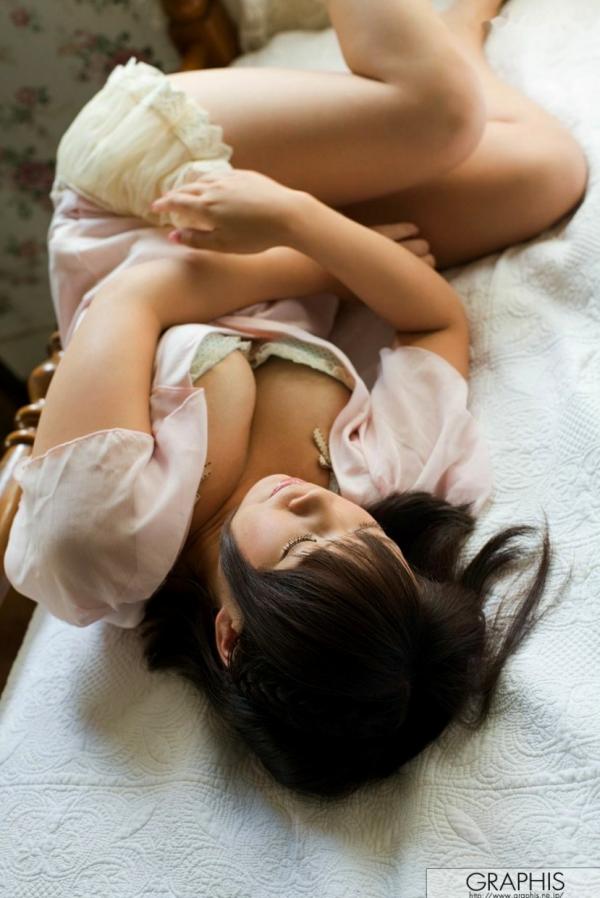    篠原杏Graphis清新首秀写真，童颜巨乳带来极具诱惑的私房视觉盛宴第26张图片