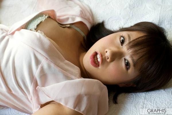    篠原杏Graphis清新首秀写真，童颜巨乳带来极具诱惑的私房视觉盛宴第27张图片