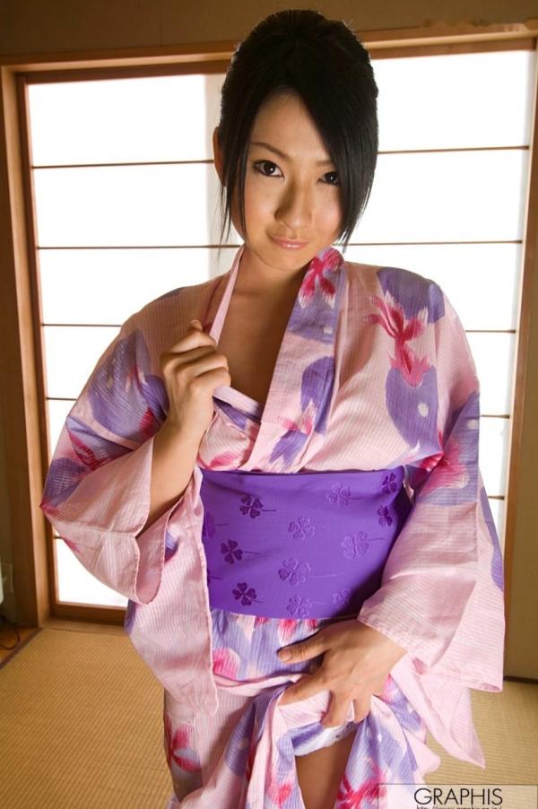    Graphis_遥めぐみ/遥惠美写真《Air》：比基尼、私房内衣与日式和服诱惑，多重风格演绎御姐魅力第8张图片