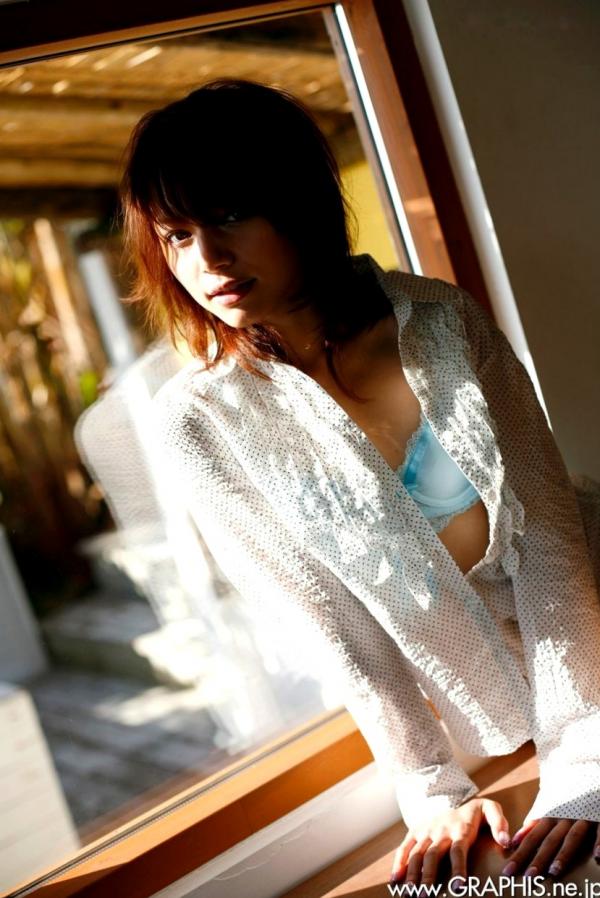    柚木提娜(Tina Yuzuki)《Source of Light》图集：居家私房写真，演绎清纯与性感诱惑，大尺度出镜第4张图片