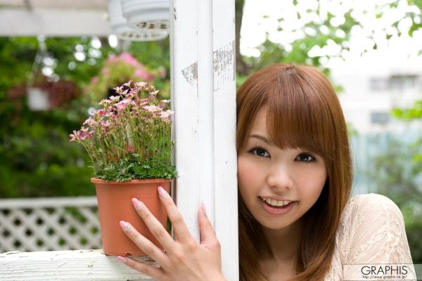    Graphis_樱花绘理《Springtime》清新比基尼私房写真，定格春日唯美诱惑与少女姿态第2张图片