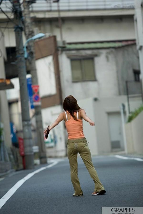    Graphis_美竹凉子《Eternal Beauty》写真集，捕捉居家与户外街拍下的灵动气质女神魅力第47张图片