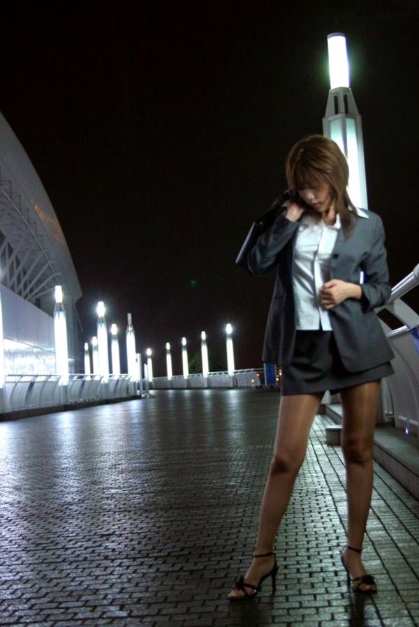    Graphis系列：小川あさ美(小川阿佐美)日本精致写真，都市夜景下的制服诱惑与职场OL风情第10张图片