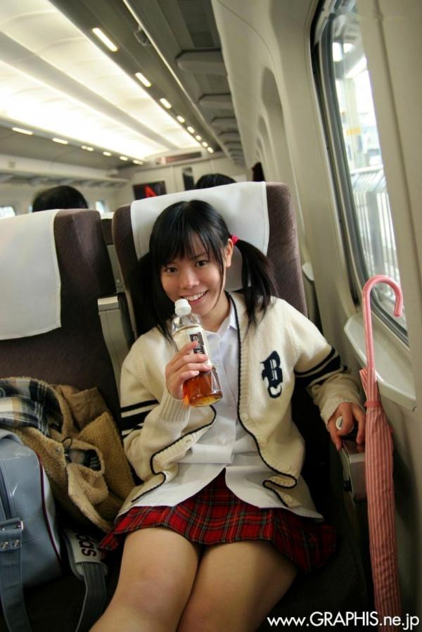    Graphis_Yaya Ogata 绪方やや《Innocent World》校园清纯私房写真集，日系校服演绎邻家妹妹甜蜜诱惑第9张图片