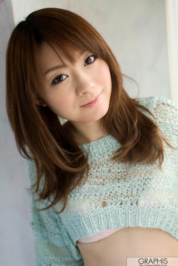    Graphis秋元まゆ花写真：清纯居家针织私房照与夜色街头黑色内衣诱惑，展现极致野性与甜美风格第39张图片