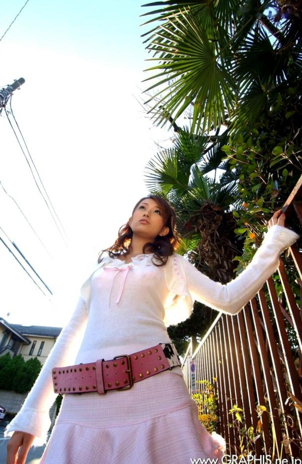    Graphis_吉崎直绪《Enhanced Holiday》日系清新居家户外写真集[25P]第14张图片