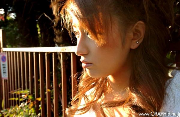    Graphis_吉崎直绪《Enhanced Holiday》日系清新居家户外写真集[25P]第16张图片