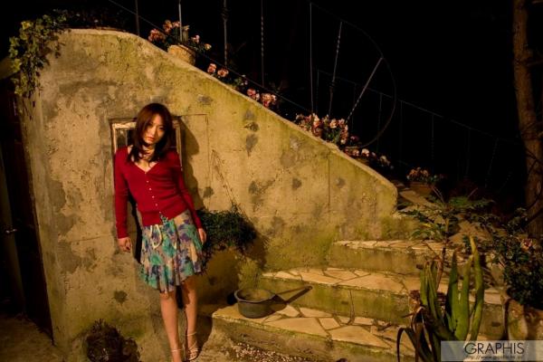   Graphis_风野舞子《Material of Shine》写真集：轻熟职场风与优雅唯美生活私房第28张图片
