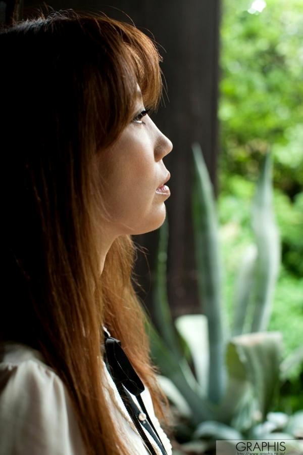    Graphis_贝満ひとみ/鲛岛琉生《The Crocodile Lady》职场制服与居家风韵写真集第7张图片