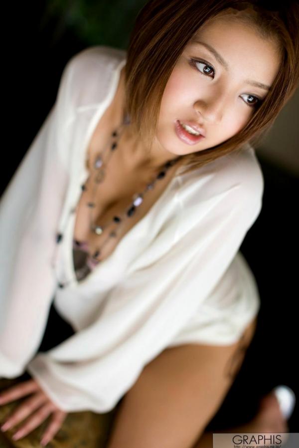    麻生香月 (Kazuki Asou) Graphis写真，短发清纯诱惑，清新居家私房，尽显日系甜美与性感魅力第25张图片