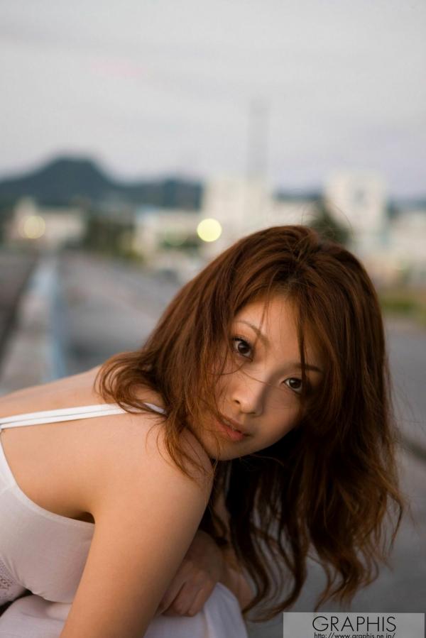    Graphis_雨音レイ拉《Raindrops》清新私房写真：捕捉居家生活中的治愈系少女日常第42张图片