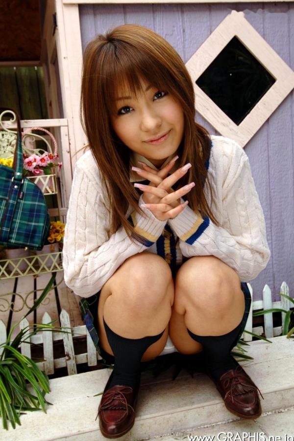    Graphis_Reon Kosaka 小阪れおん 《Looking for Something》户外花园清新活力甜美风写真集[14P]第2张图片