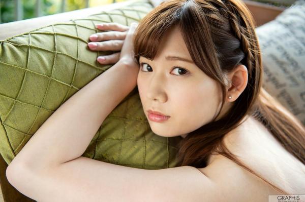    明里紬（Tsumugi Akari）Graphis写真：清纯校服美少女，大尺度诱惑私房特写第13张图片