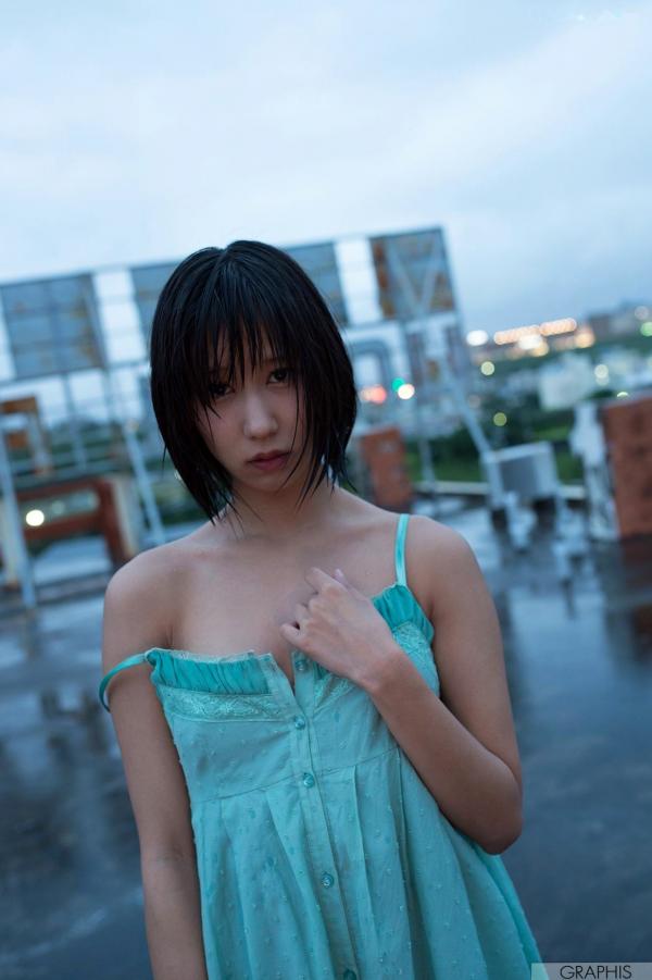    Graphis_湊莉久《Winter Special Gallery》高清写真集：夜色海边与私房居家魅力瞬间第35张图片