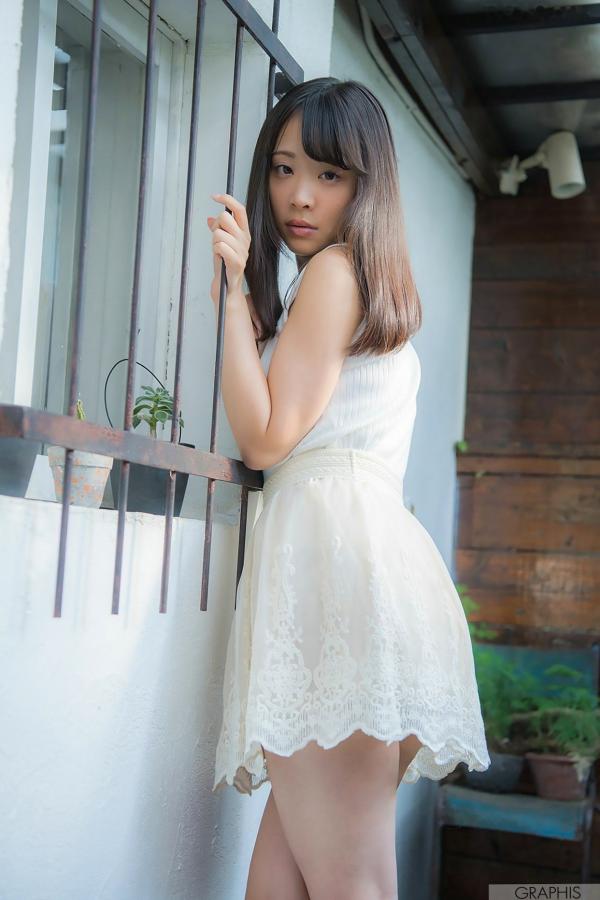    Graphis美女吉岡ひより精选写真：清纯甜美与性感私房的精致邂逅第12张图片