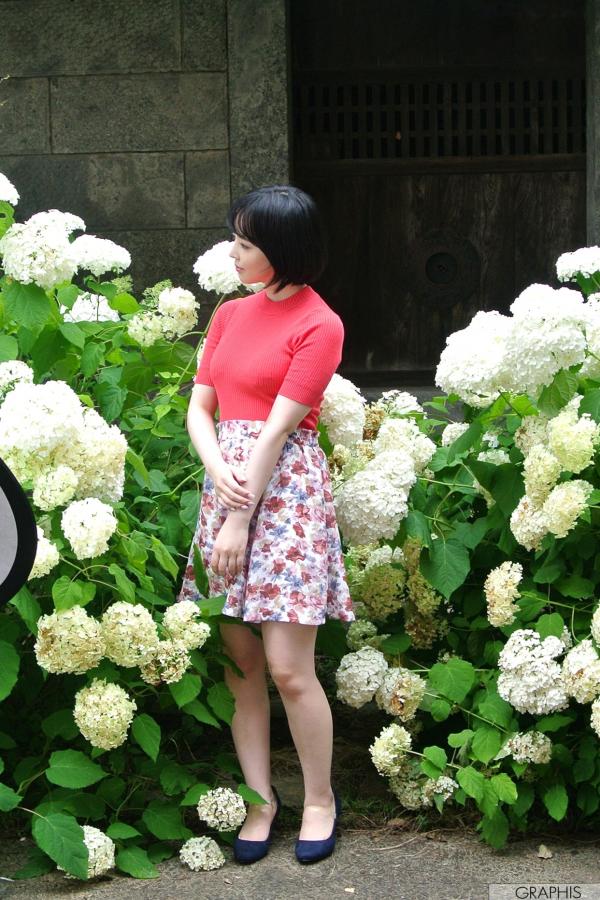    Graphis_ 初脱ぎ娘 No.171 三宮つばき Tsubaki Sannomiya 户外清新度假风与私房写真气质集锦第46张图片