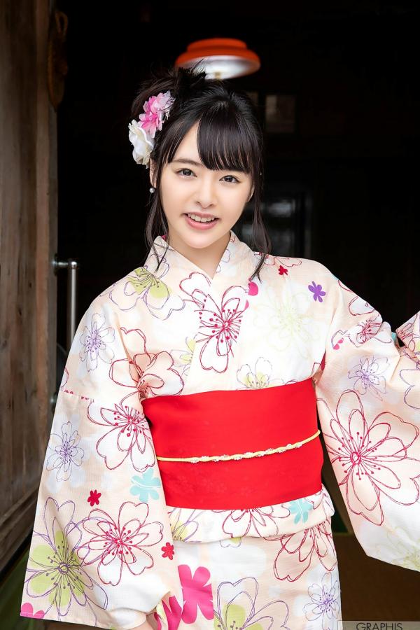    Graphis小仓由菜《Yunacent Cute》写真集：清纯少女户外休闲风，元气满满甜美治愈瞬间第15张图片