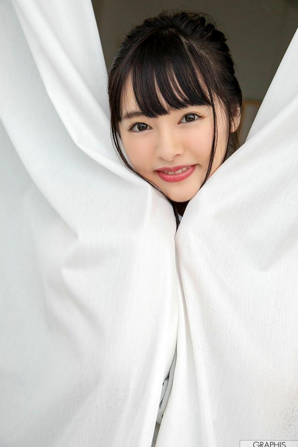    Graphis小仓由菜《Yunacent Cute》写真集：清纯少女户外休闲风，元气满满甜美治愈瞬间第27张图片