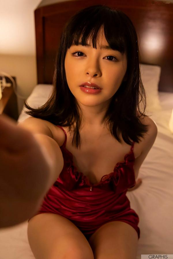    Graphis小仓由菜《Yunacent Cute》写真集：清纯少女户外休闲风，元气满满甜美治愈瞬间第53张图片