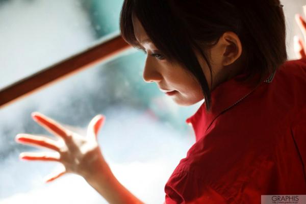    Graphis_成海うるみ(広瀬りりあ)精选私房写真集：清纯短发诱惑与居家内衣的极致魅力[32P]第4张图片