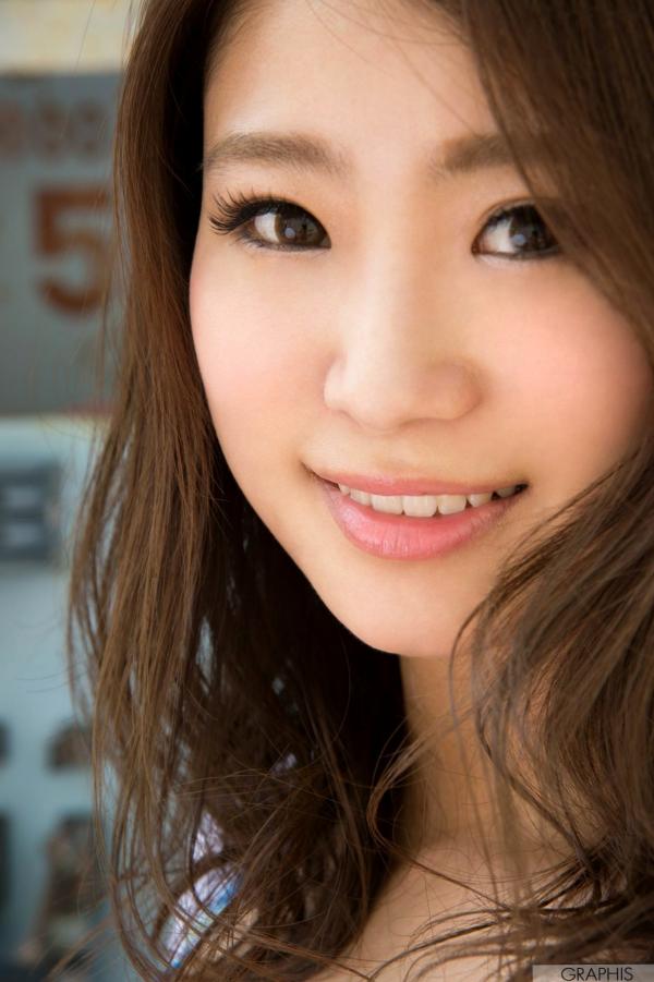   Graphis深田奈奈《Natural-Busty-Girl!》户外洗车比基尼泳装性感写真第33张图片