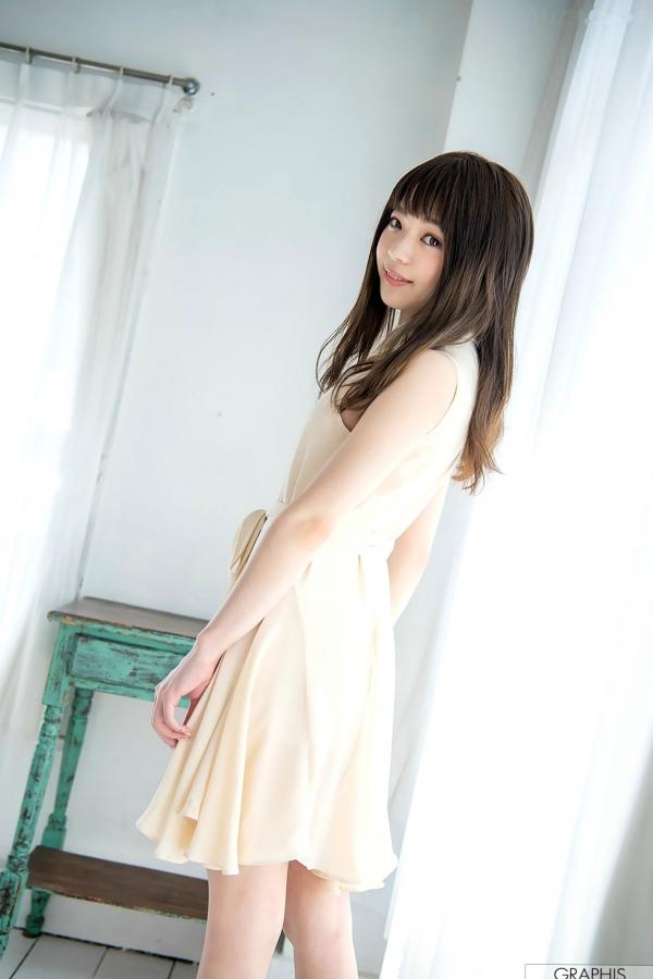    Graphis系列：槙泉奈（Maki Izuna）清纯私房写真集，展现唯美白嫩肌肤与诱惑美臀之美第2张图片