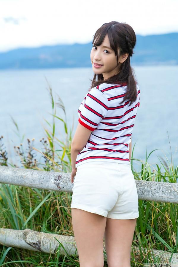    Graphis 桃乃木かな(桃乃木香奈) 写真集《Sign》室内私房与唯美户外旅拍 极致性感身材与清纯治愈系女神写真[55P]第6张图片