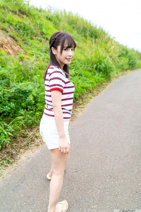   Graphis 桃乃木かな(桃乃木香奈) 写真集《Sign》室内私房与唯美户外旅拍 极致性感身材与清纯治愈系女神写真[55P]第8张图片