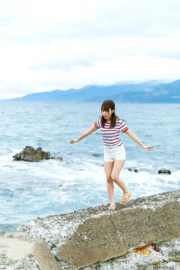    Graphis 桃乃木かな(桃乃木香奈) 写真集《Sign》室内私房与唯美户外旅拍 极致性感身材与清纯治愈系女神写真[55P]第10张图片