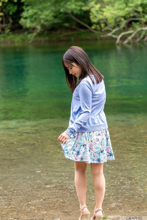    Graphis 桃乃木かな(桃乃木香奈) 写真集《Sign》室内私房与唯美户外旅拍 极致性感身材与清纯治愈系女神写真[55P]第32张图片