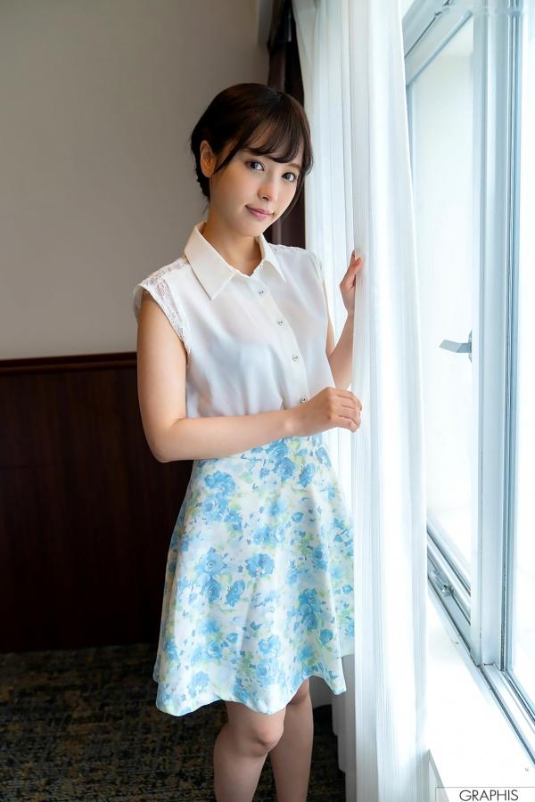    Graphis 桃乃木かな(桃乃木香奈) 写真集《Sign》室内私房与唯美户外旅拍 极致性感身材与清纯治愈系女神写真[55P]第47张图片