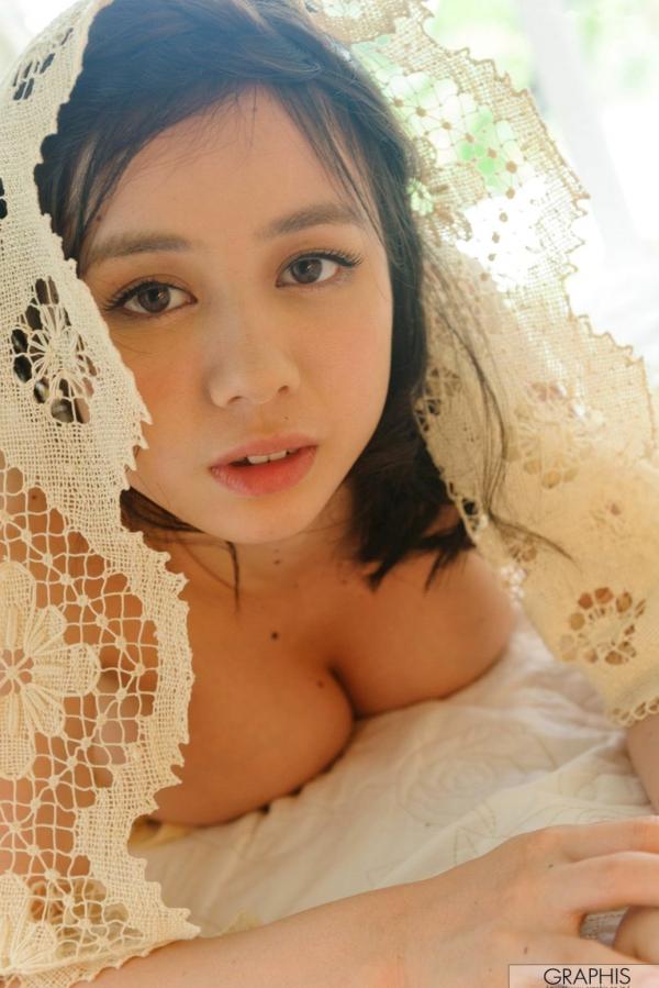    Graphis系列吉川爱美《Double Venus》写真集，居家比基尼私房诱惑与曼妙身材展示第10张图片