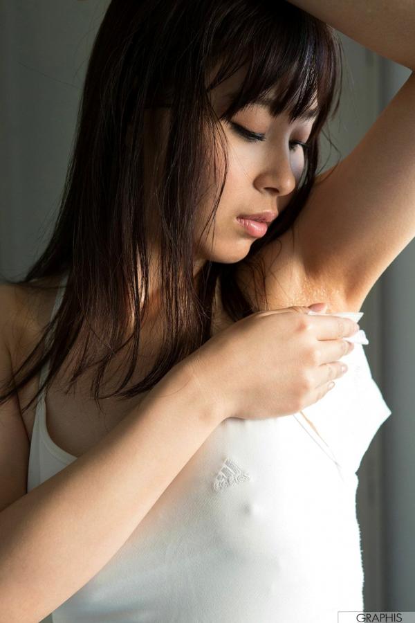    Graphis_小川桃果首秀写真，清纯私房与蕾丝诱惑，都市气质女神优雅诠释极致魅力第24张图片