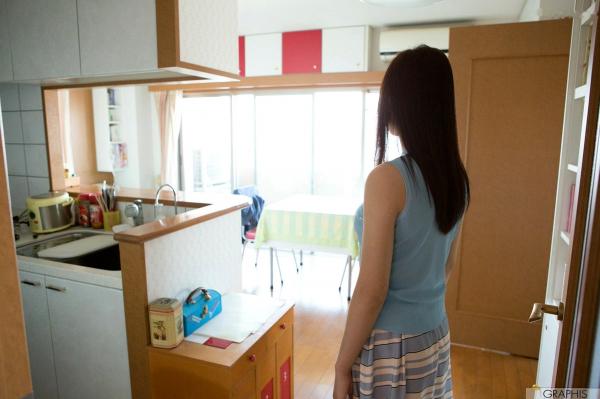    Graphis_小川桃果首秀写真，清纯私房与蕾丝诱惑，都市气质女神优雅诠释极致魅力第28张图片