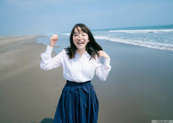    Graphis架乃ゆら『YU・RA・RA』写真集：清纯少女浴室湿身私房写真，捕捉童颜俏皮瞬间第6张图片