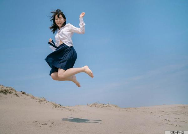    Graphis架乃ゆら『YU・RA・RA』写真集：清纯少女浴室湿身私房写真，捕捉童颜俏皮瞬间第8张图片