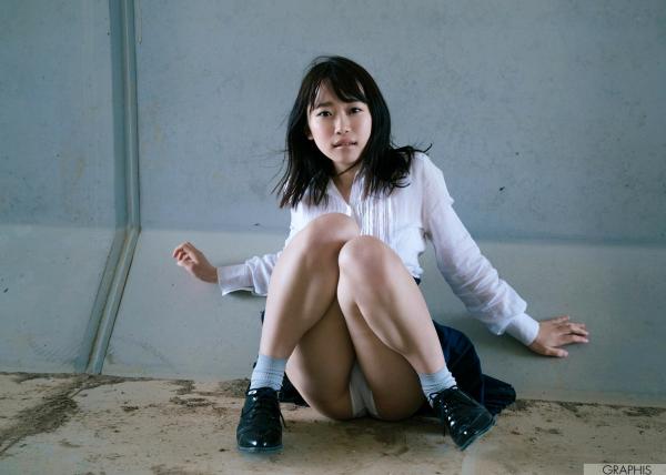    Graphis架乃ゆら『YU・RA・RA』写真集：清纯少女浴室湿身私房写真，捕捉童颜俏皮瞬间第12张图片