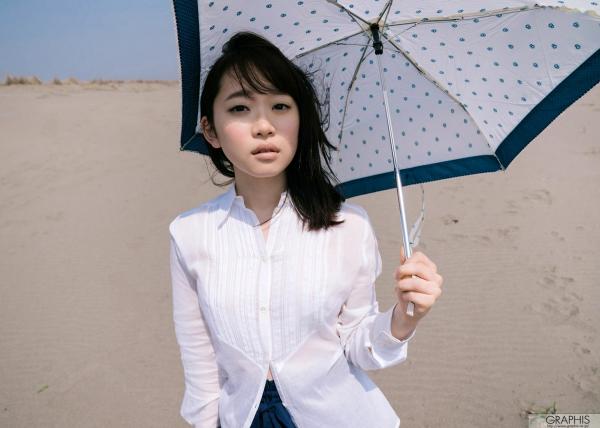    Graphis架乃ゆら『YU・RA・RA』写真集：清纯少女浴室湿身私房写真，捕捉童颜俏皮瞬间第23张图片