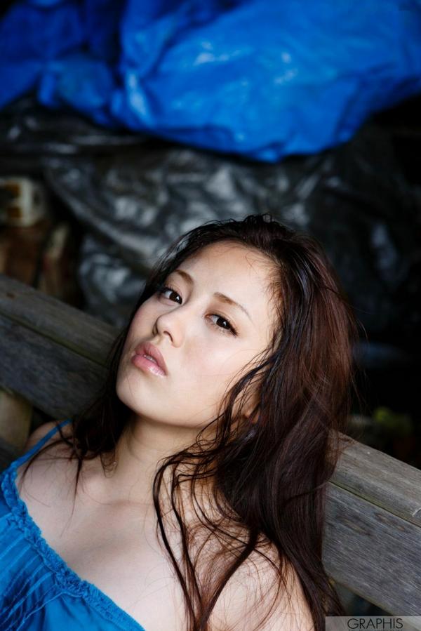    Graphis写真：伊东红(Beni Ito)清新自然风格户外私房写真，尽显初次闪耀的青春魅力第37张图片